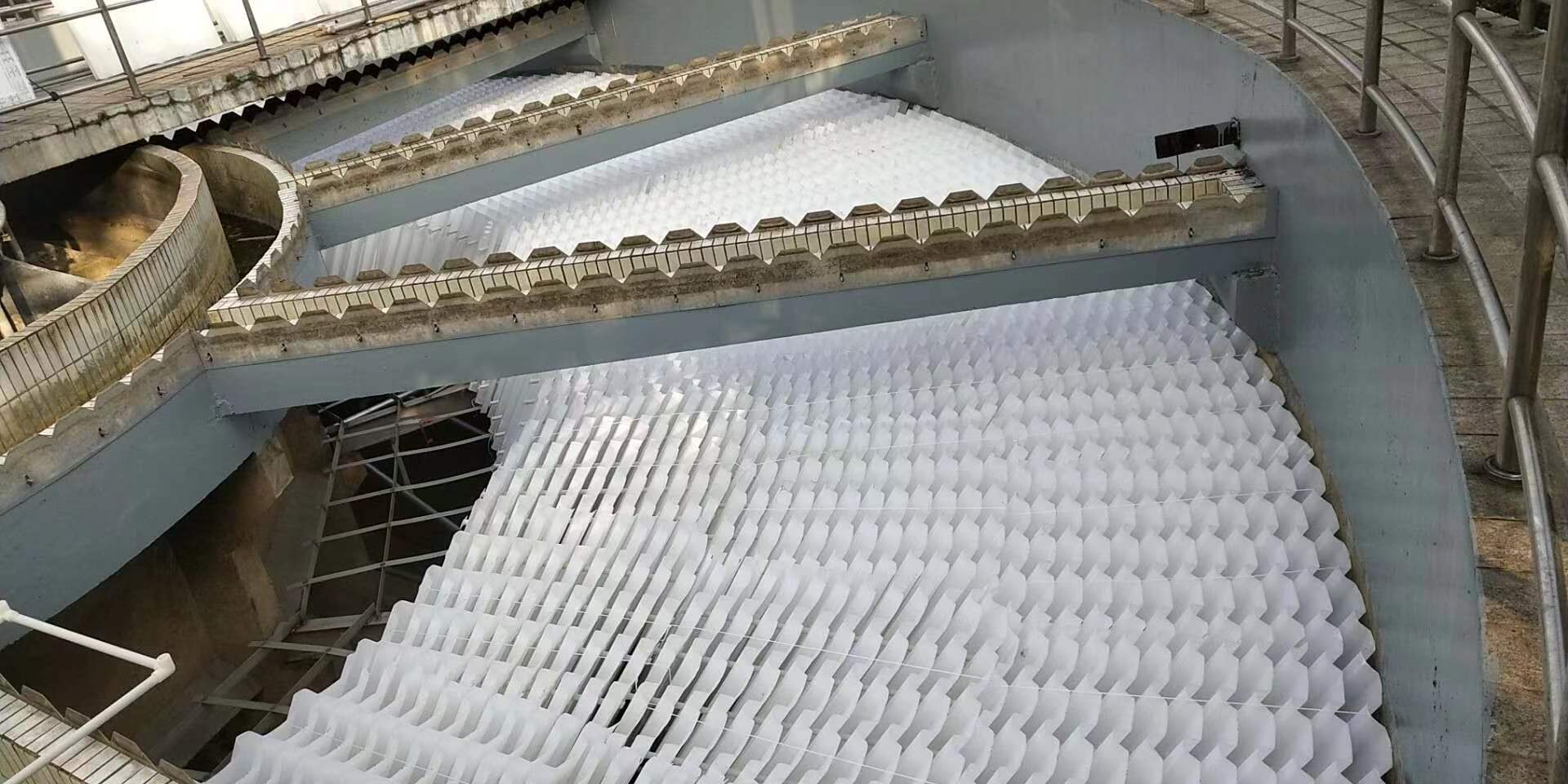 组合形单元斜板沉淀器